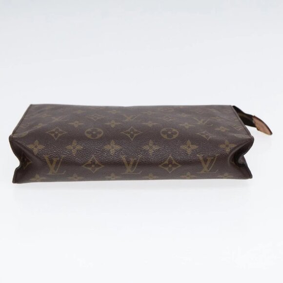 LOUIS VUITTON Monogram Poche Toilette 26 Pouch - Picture 6 of 14